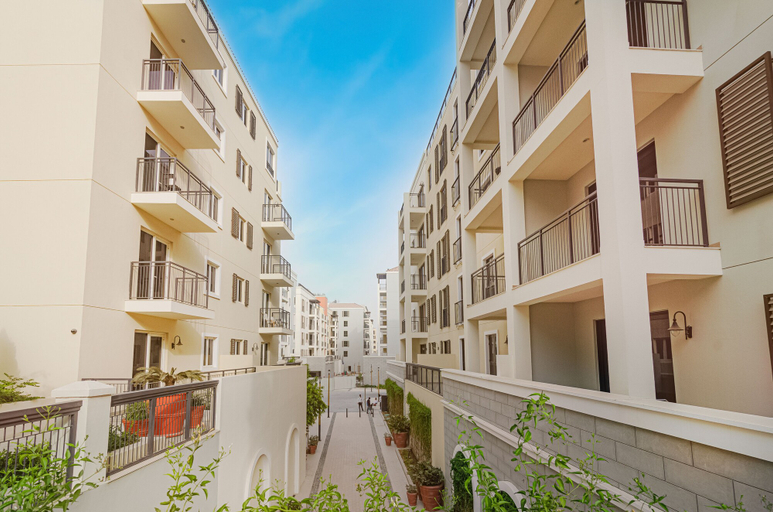 Front of property 5, OSKENA Vacation Homes - La Mer Jumeriah, Dubai