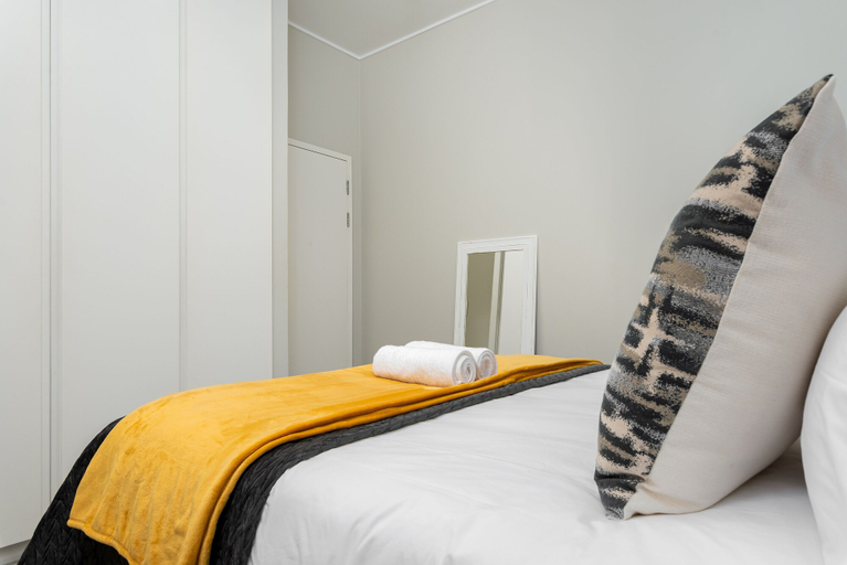 Bedroom 2, The Axis 212, City of Cape Town