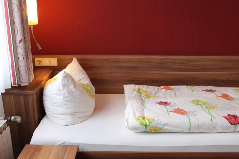 Bedroom 3, Hotel Restaurant Café Uhl, Ansbach