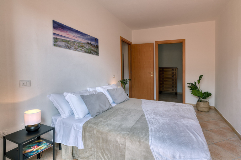 Bedroom 2, IzzHome Everyway, Cagliari