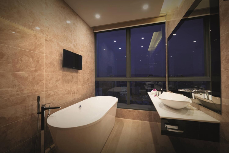 Bathroom 2, Dorsett Residences Bukit Bintang - Emy Room, Kuala Lumpur