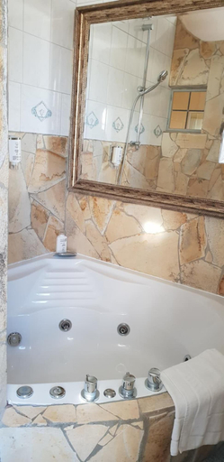 Bathroom, Seebauer Hotel Gut Wildbad, Donau-Ries