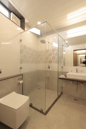 Bathroom 4, Pride Biznotel Gir Sasan, Gir Somnath