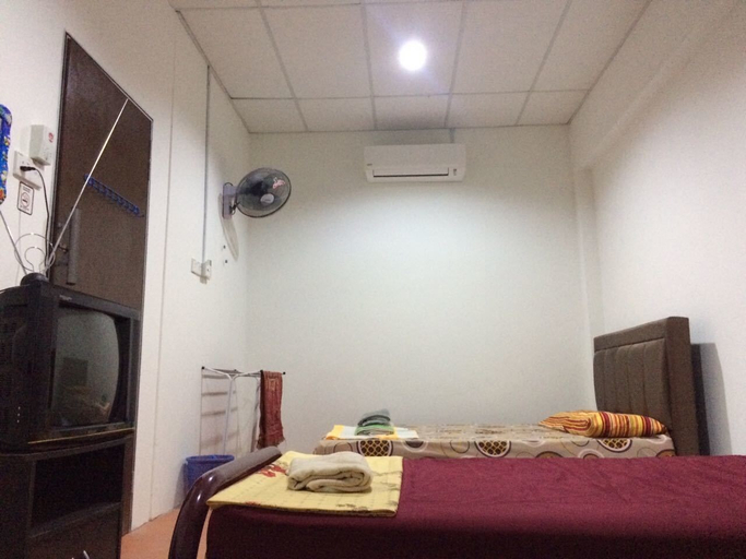 Bedroom 4, Diyana Budget Hotel - Hostel, Kota Bharu
