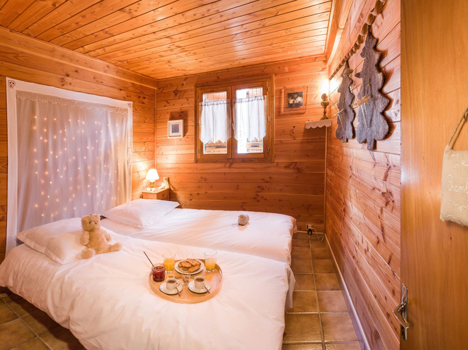 Bedroom 2, Chalet Carpe Diem, Hautes-Alpes