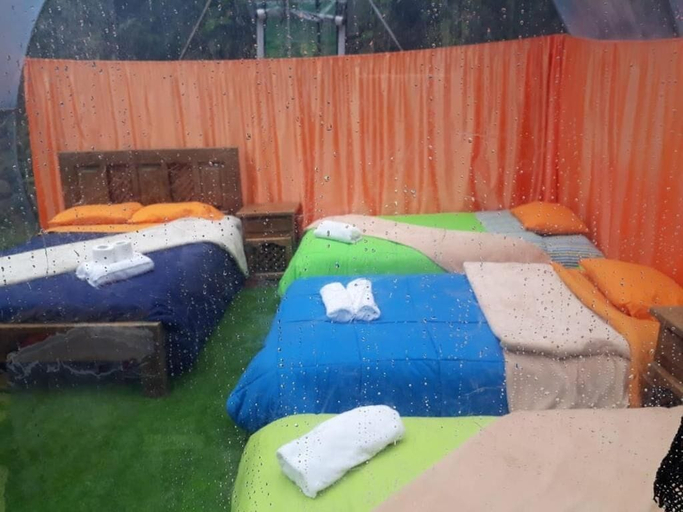 Bedroom 2, Cassacha Glamping, Colta