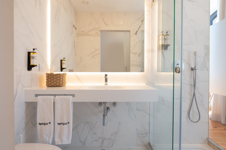 Bathroom 4, Tempo FLH Hotels, Lisbon