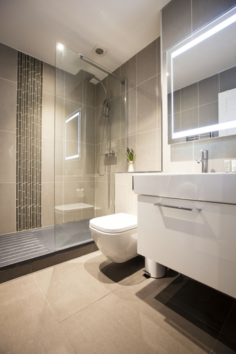Bathroom, The Huxley, Oxfordshire