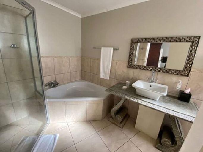 Bathroom 4, Absolut Guest Boutique, City of Tshwane