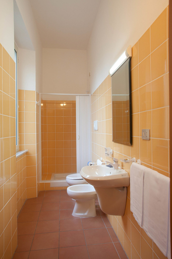 Bathroom 4, Hotel Moderno, Cosenza