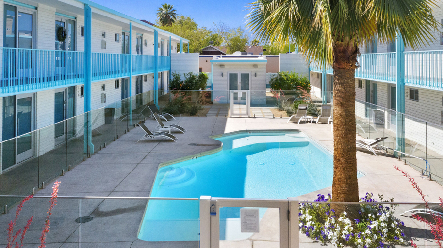 Sport & Beauty 4, Modern Designer Studio with Pool, Maricopa