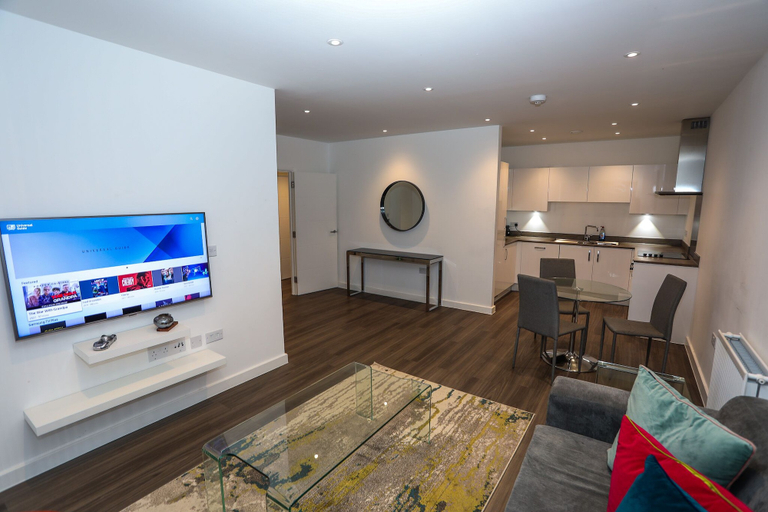 Others 4, Dreams Apartments 2 Bed, London