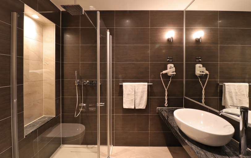 Bathroom 5, XO Hotels Couture, Amsterdam