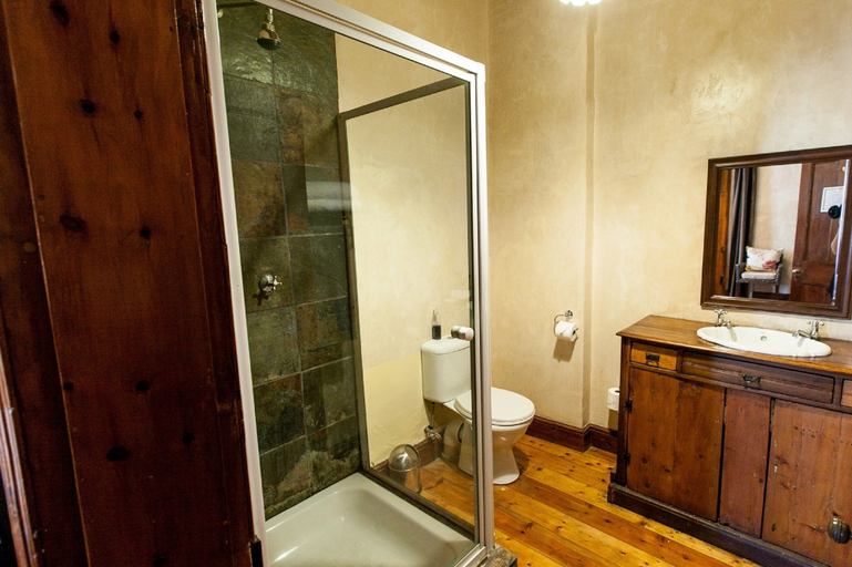 Bathroom 5, Old House Lodge, Central Karoo