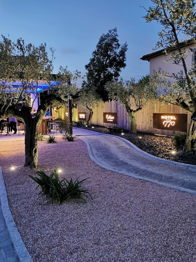 Exterior & Views 2, Hôtel 1770 & Spa, Vaucluse
