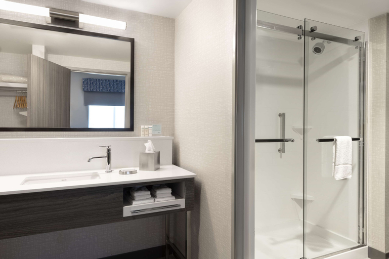 Bedroom 4, Hampton Inn & Suites St. Charles Old Town Area, Saint Charles