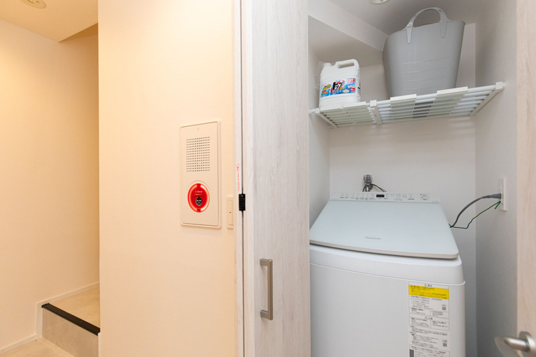 Bathroom 3, Villa Roppongi, Minato