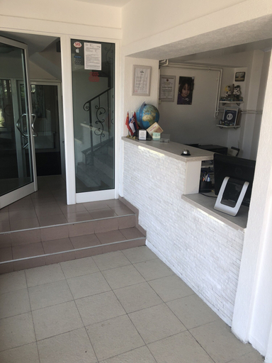 Others 5, Hotel Djerdan, Kraljevo