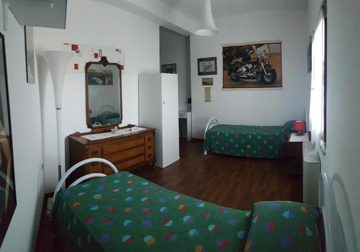 Bedroom 2, Serra E Mesu, Oristano