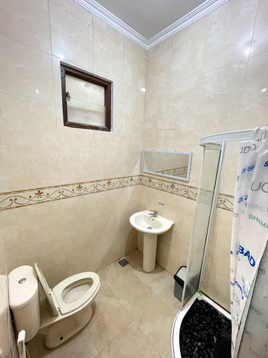 Bathroom 5, Gorga Hostel, Yogyakarta