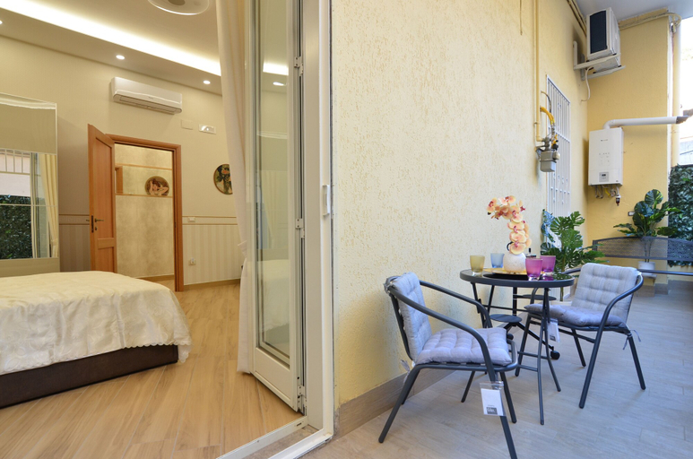 Bedroom 4, Caserta Deluxe Bis, Caserta