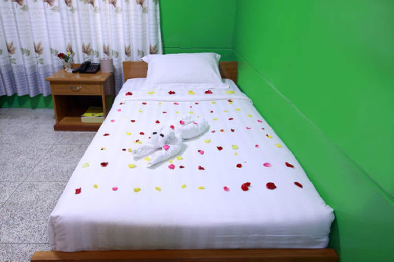 Bedroom 3, Hotel Venus, Mandalay
