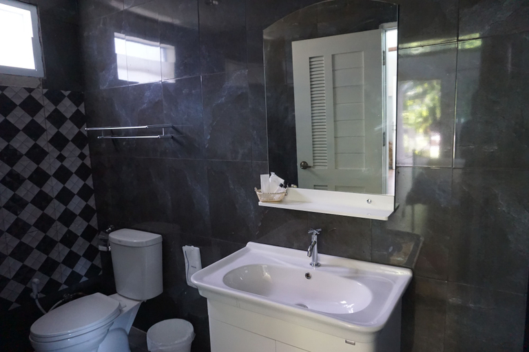 Bathroom 3, Sonseesaed Farm, Phu Rua