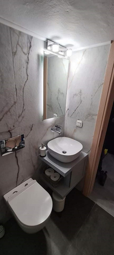 Bathroom 3, Flat 66, Central Macedonia