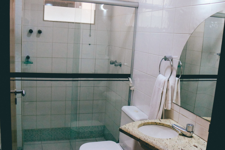 Bathroom, Hotel Pedra Negra, Governador Valadares