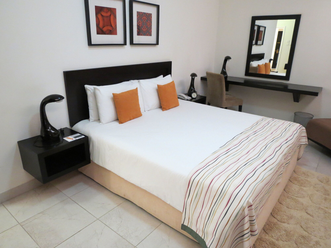 Bedroom 2, Midan Hotel Suites, Bausher