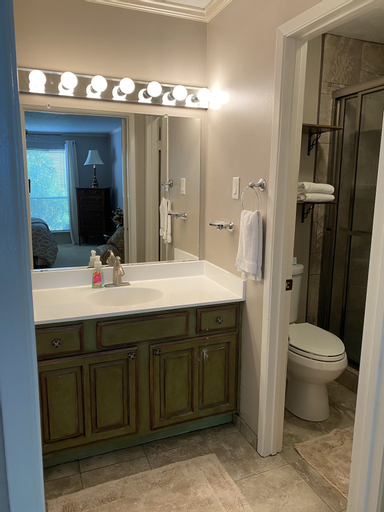 Bedroom 4, Houston Med Center/NRG Area 2B/2B All Inclusive, Harris