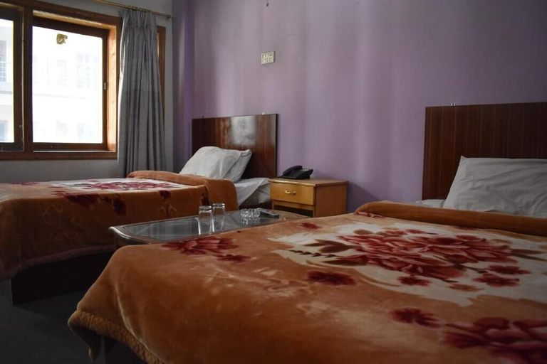 Bedroom 5, Hotel Shaheen, Northern Areas