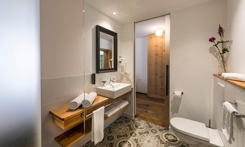 Bathroom 5, Spanglwirt, Bolzano