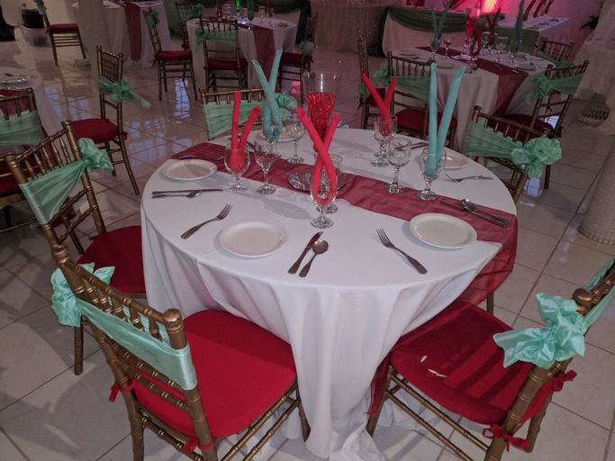 Food & Drinks, Rockhampton Retreat Guest House