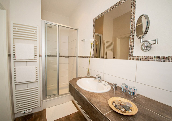 Bathroom 5, Gastehaus & Apartments fliegendes Perlhuhn Borgfeld, Osterholz
