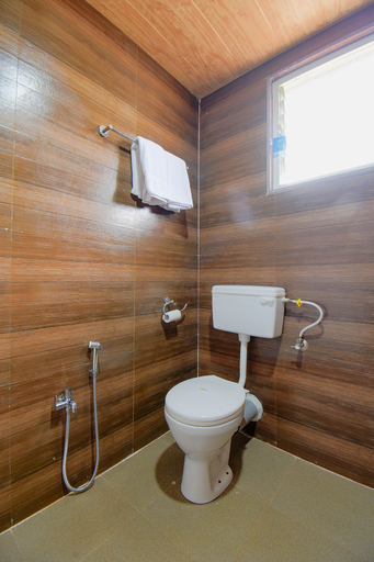 Bathroom 4, Treebo The Appa'S Resort, Satara