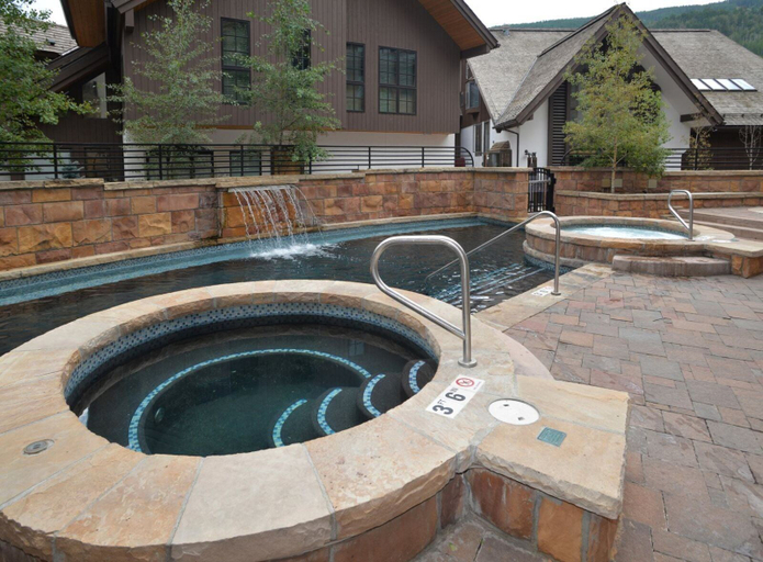 Sport & Beauty, 1-sebastian 3 Bedroom Penthouse, Eagle