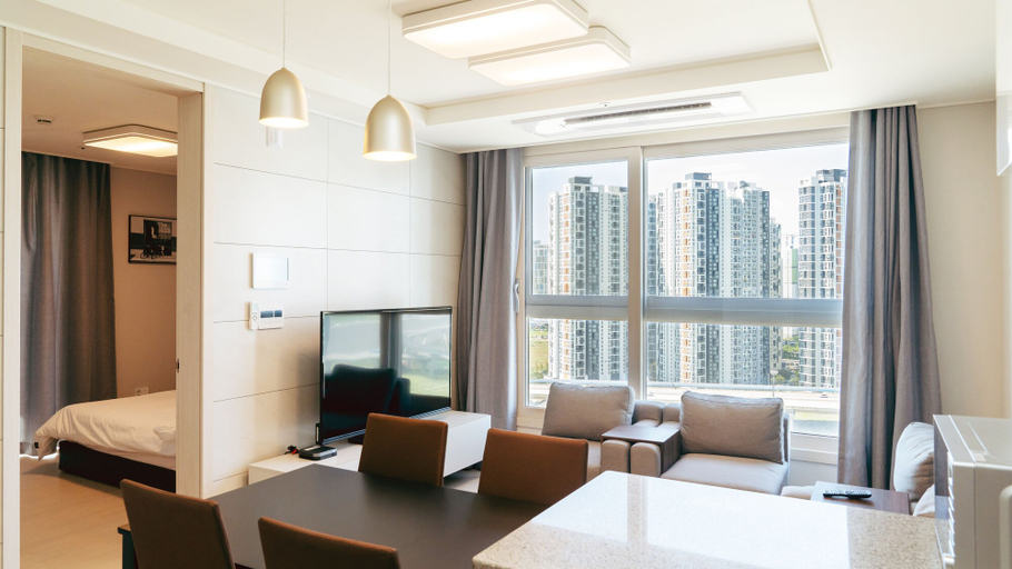Others 5, The November Stay In Landmark, Yeonsu