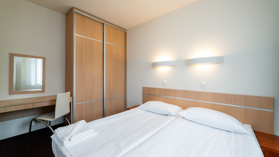 Bedroom 3, Apartamenty Sun & Snow Sofra, Jelenia Góra