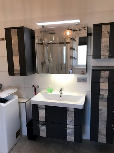 Bathroom, Kleines Ferienhaus, Berlin