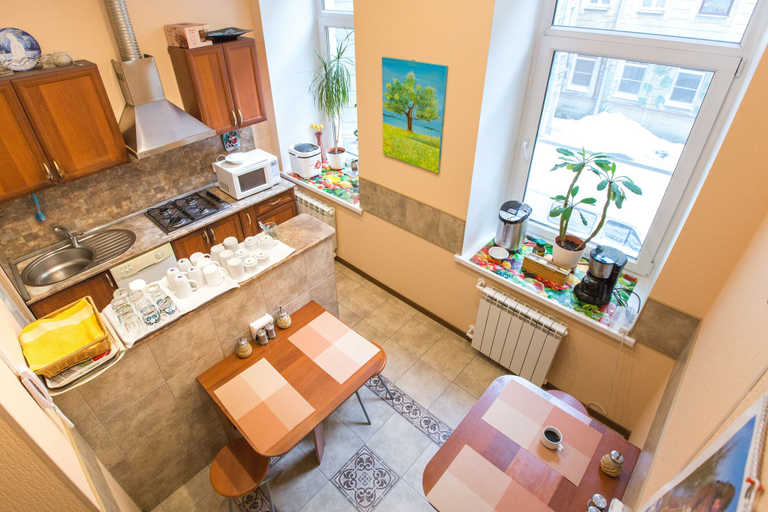 Food & Drinks 4, Bolshoy 19 Mini Hotel, Sankt-Peterburg gorsovet