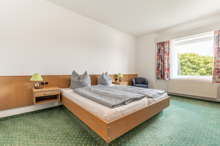 Bedroom 3, Hotel Kniestedter Hof, Salzgitter