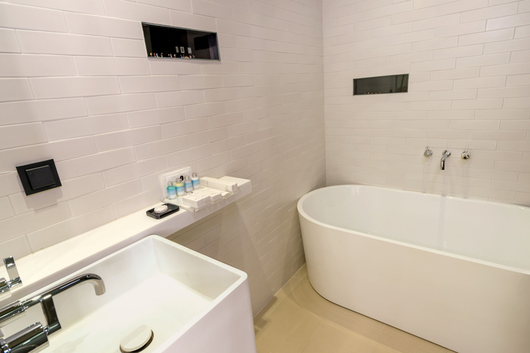 Bathroom 5, Hotel the Designers Cheongnyangni, Dong-daemun