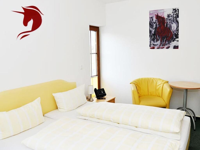 Bedroom 2, Hotel-Restaurant Rotes Einhorn Superior, Düren