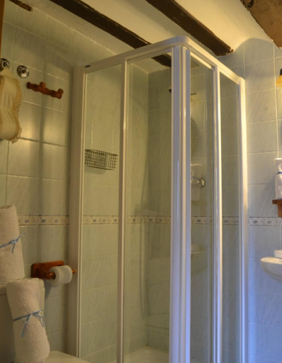 Bathroom 3, Casa Rural Torre Gil, Teruel