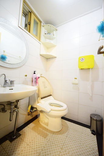 Bathroom 4, Ganderak Guesthouse - Hostel, Jeju