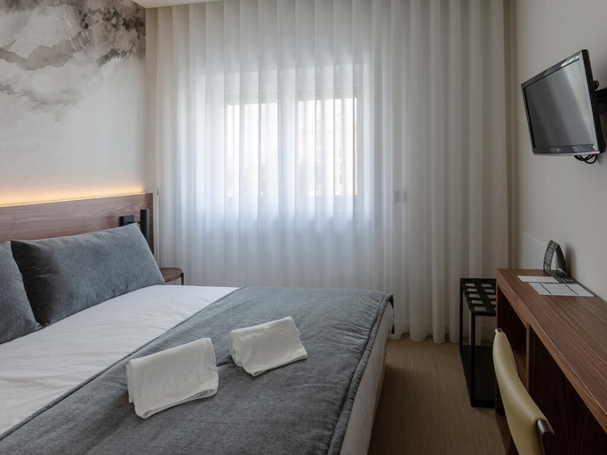Bedroom 4, Hotel Afonso V, Aveiro
