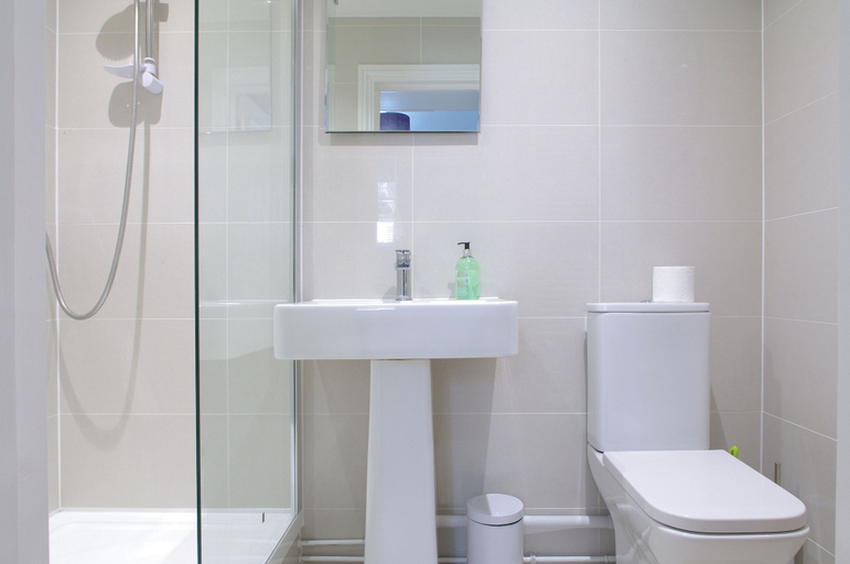 Bathroom, The London Agent Chelsea Peaceful, London