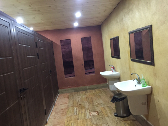 Bathroom 3, Friend wadi Rum, Aqaba