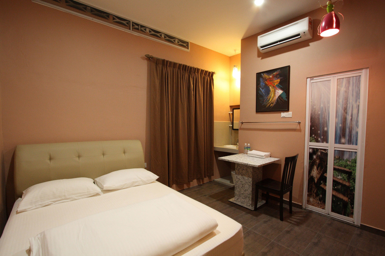 Bedroom 3, Shamrock Guest House II, Kinta